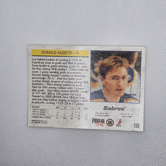 NHL 1992-93 Donald Audette Buffalo Sabres #18 Pro Set Hockey Card - Picture 4 of 5